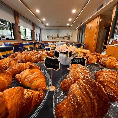 Hotel Nettuno Sottomarina Bagian luar foto