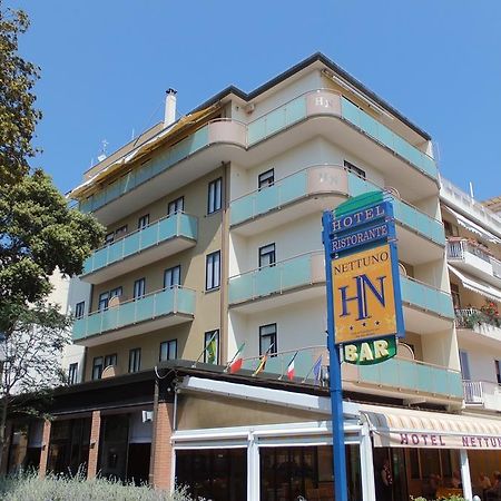 Hotel Nettuno Sottomarina Bagian luar foto
